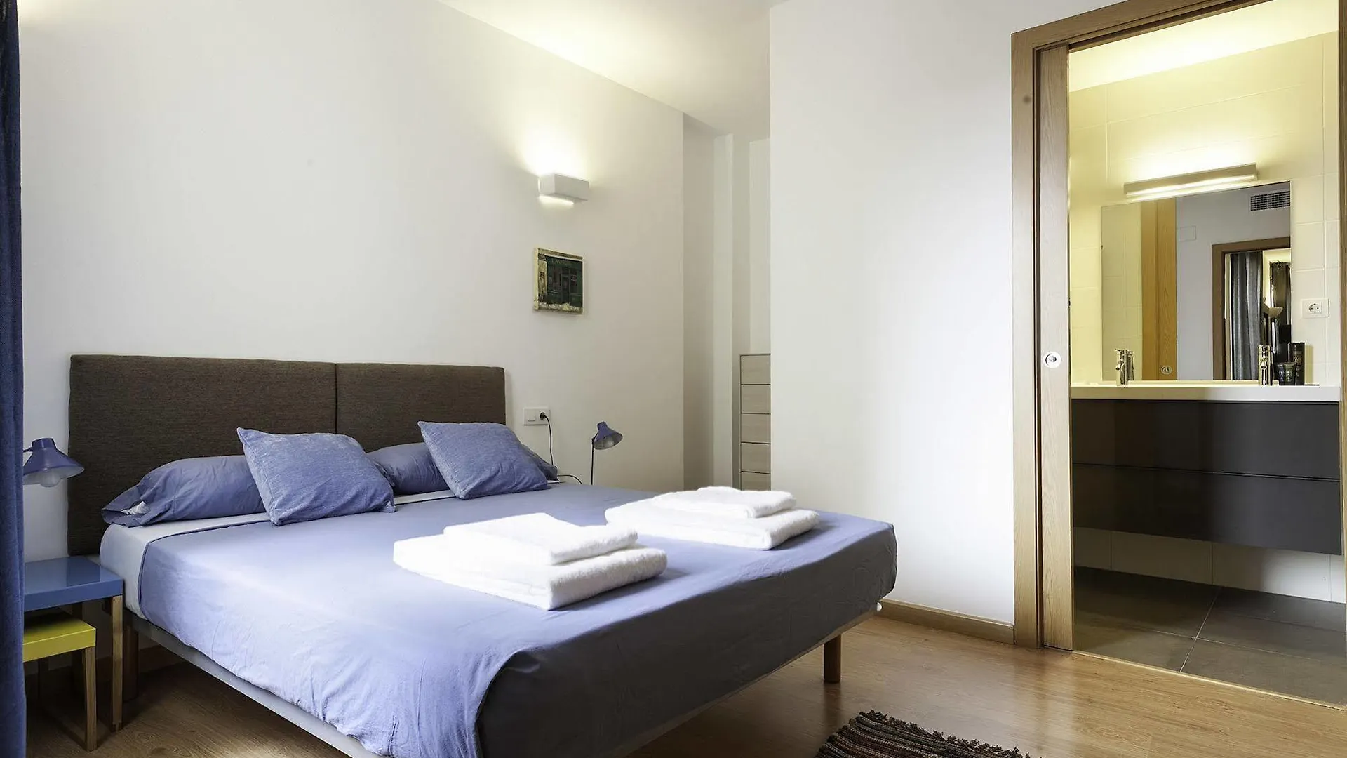 Bonavista Apartments - Pedrera Barcelona 4*,  Spain