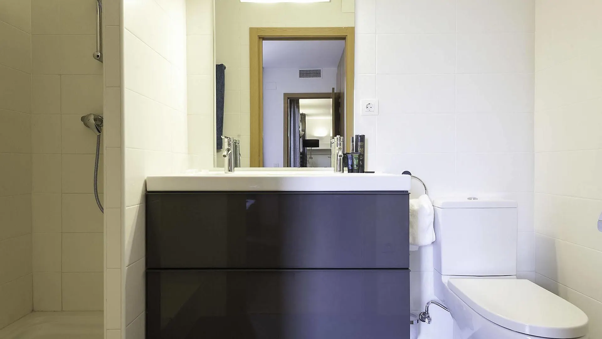 Hotel Bonavista Apartments - Pedrera Barcelona